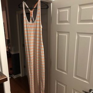 2 day Sale! Exp wed night! Women’s maxi dress